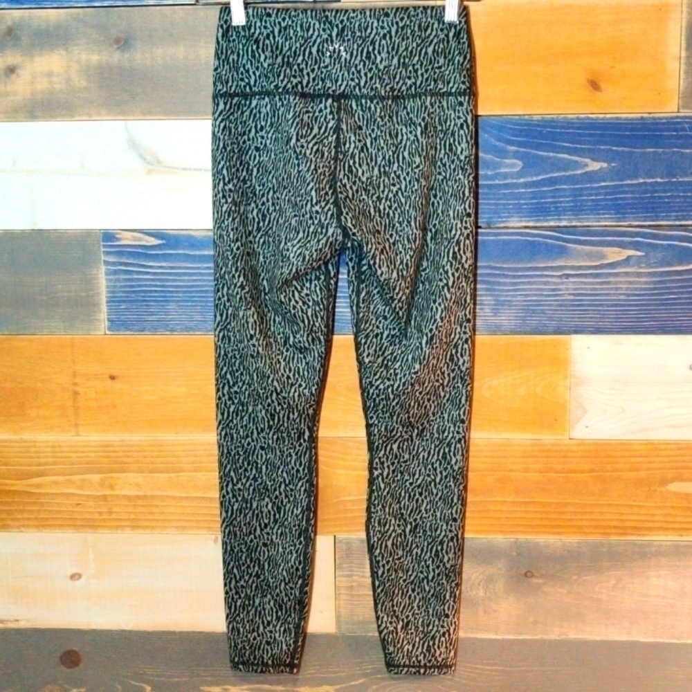 Varley 3/4 Legging NWOT S - Picture 3 of 7